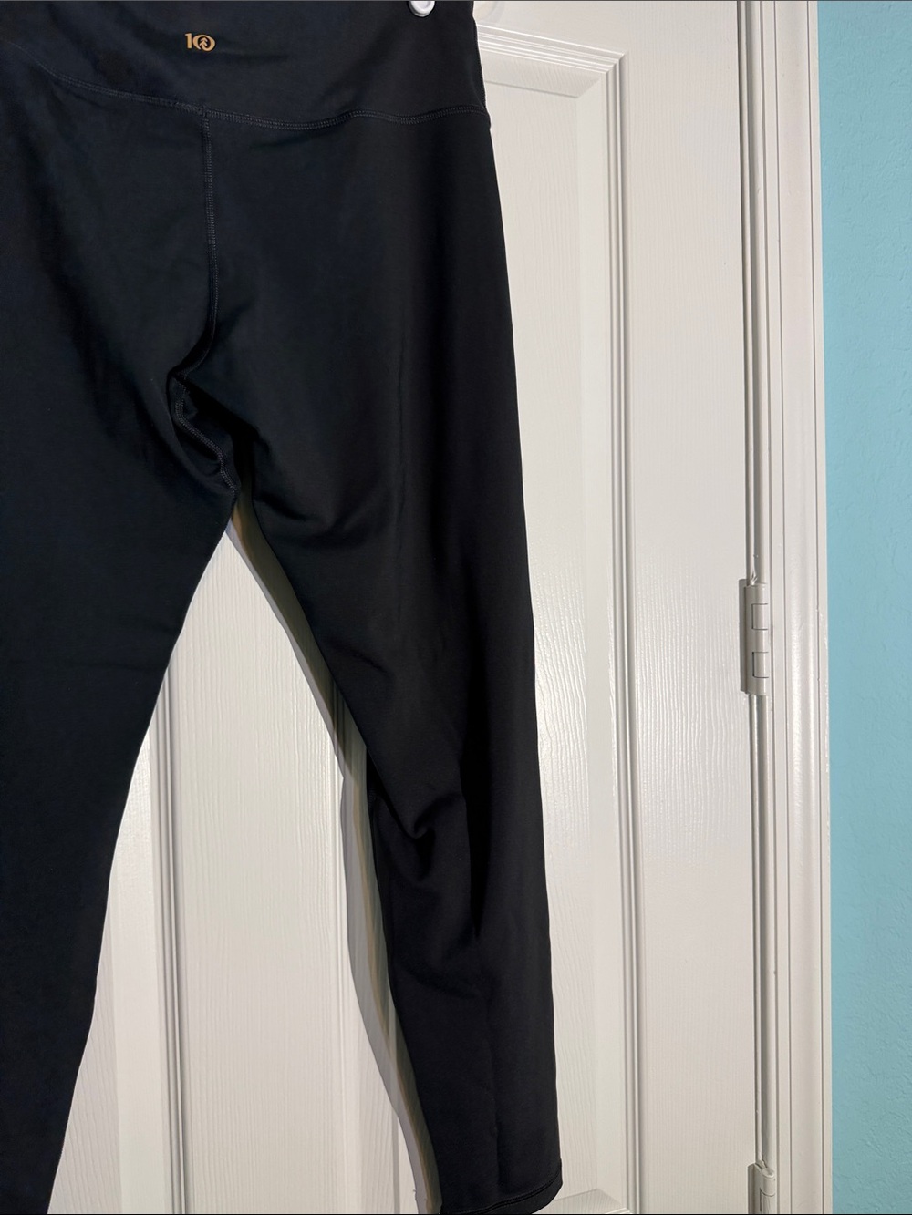 tentree Black High-Waist Active Leggings with Subtle Logo - Picture 6 of 13